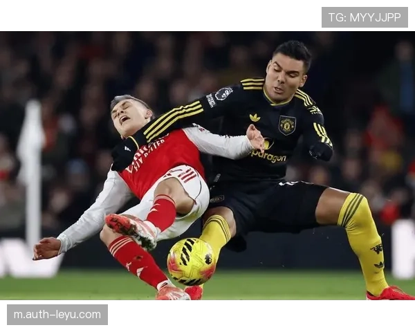 卡里克四二三一阵型激活曼联 梅努与卡塞米罗双后腰出彩